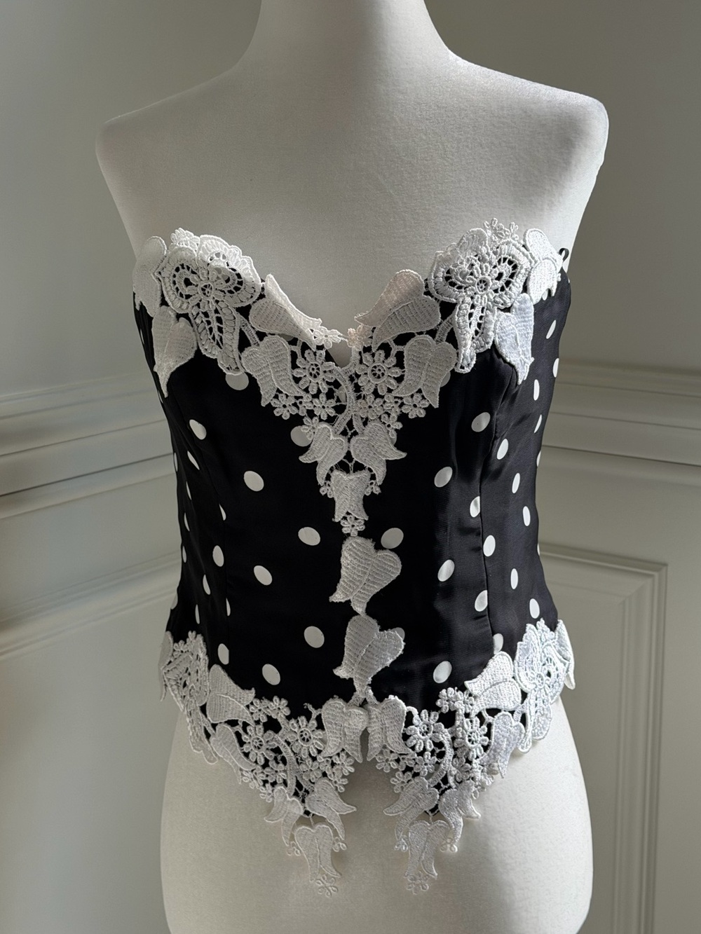 Vintage 90’s Farinae Collections Black & White Polka Dot Lace Bustier Top